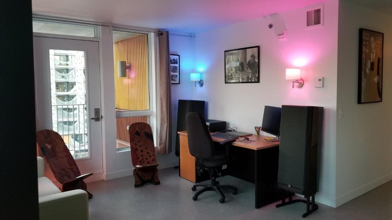 Very Nice, Clean And Quiet Double Room Next To Downtown モントリオール エクステリア 写真