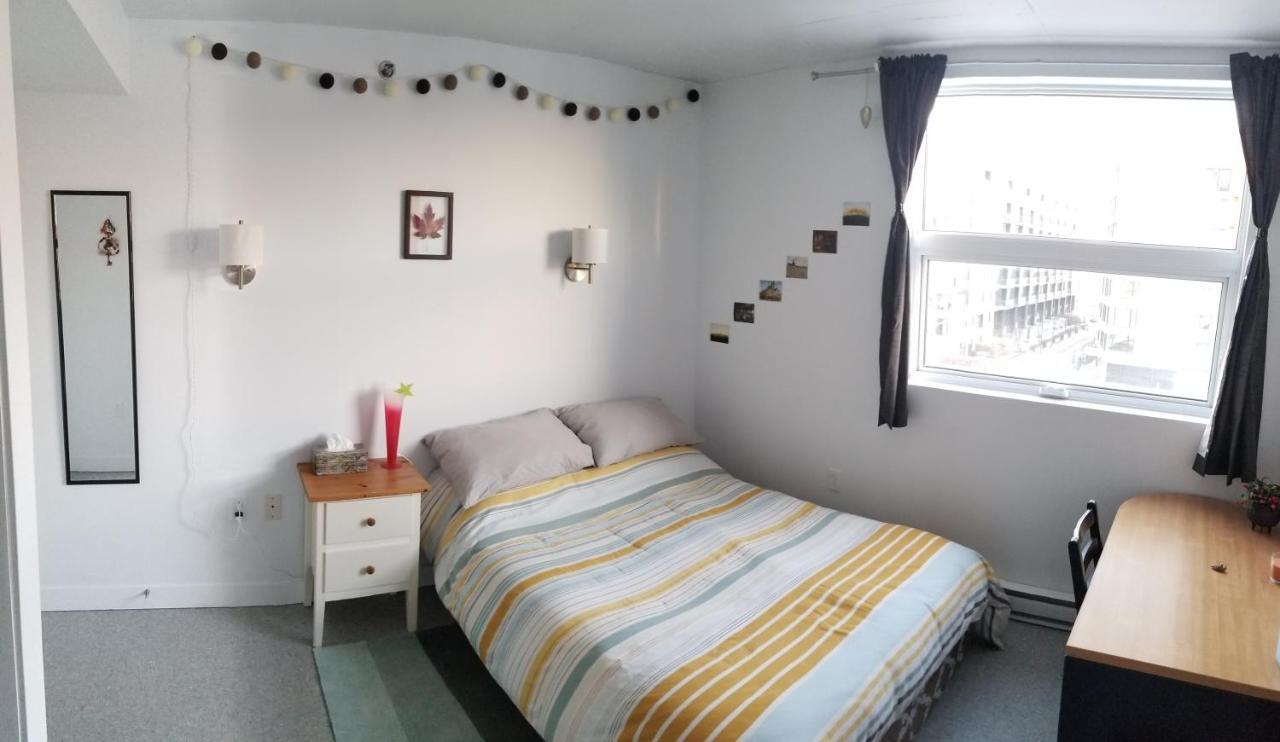Very Nice, Clean And Quiet Double Room Next To Downtown モントリオール エクステリア 写真